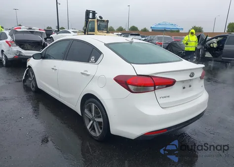 2017 Kia Forte Ex z USA, uszkodzony, nr VIN 3KPFL4A83HE051833